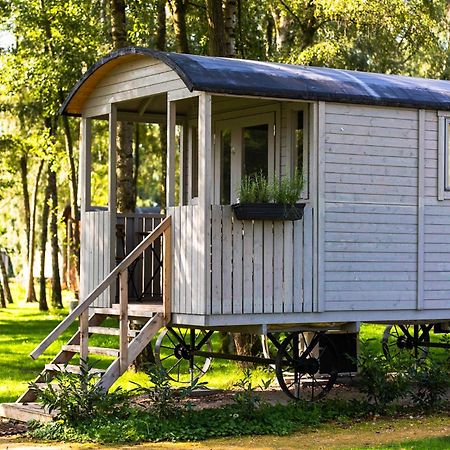 Hotel Glamping - 25 Min Roermond, Maasmechelen & Maastricht Kinrooi Exterior foto
