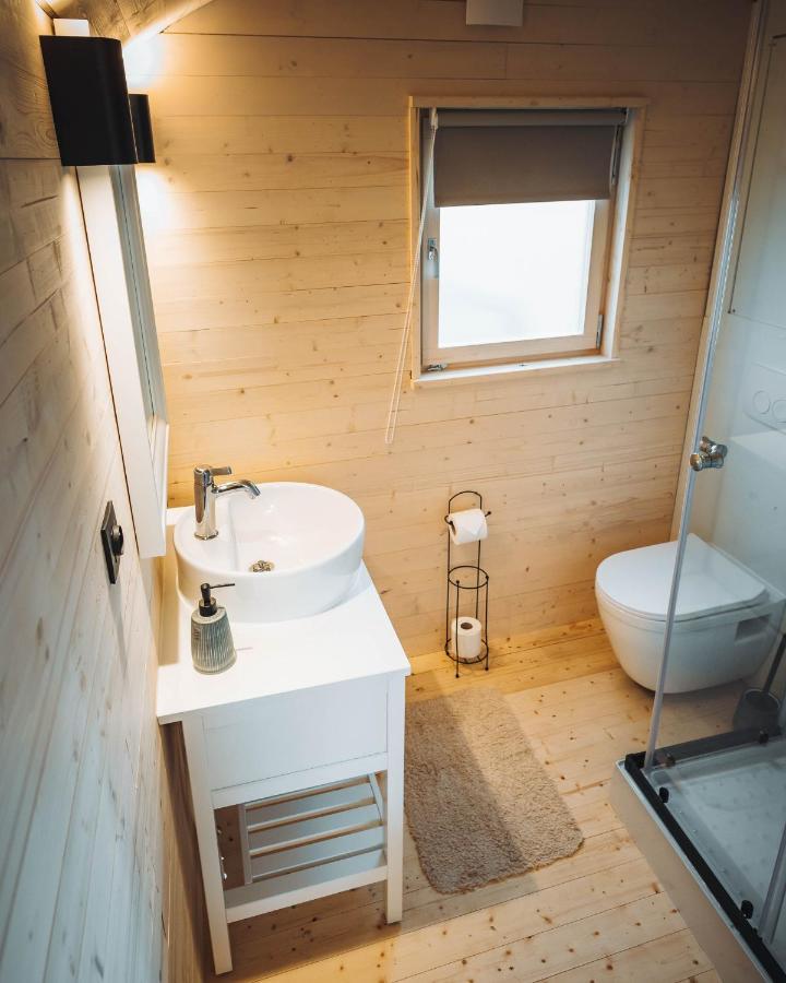 Hotel Glamping - 25 Min Roermond, Maasmechelen & Maastricht Kinrooi Exterior foto