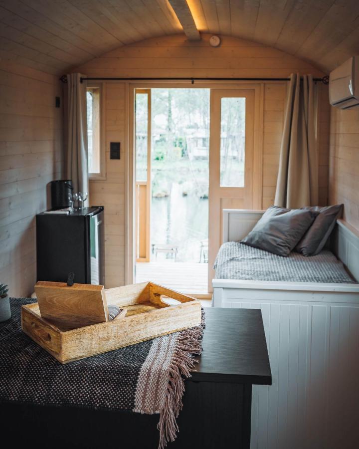 Hotel Glamping - 25 Min Roermond, Maasmechelen & Maastricht Kinrooi Exterior foto