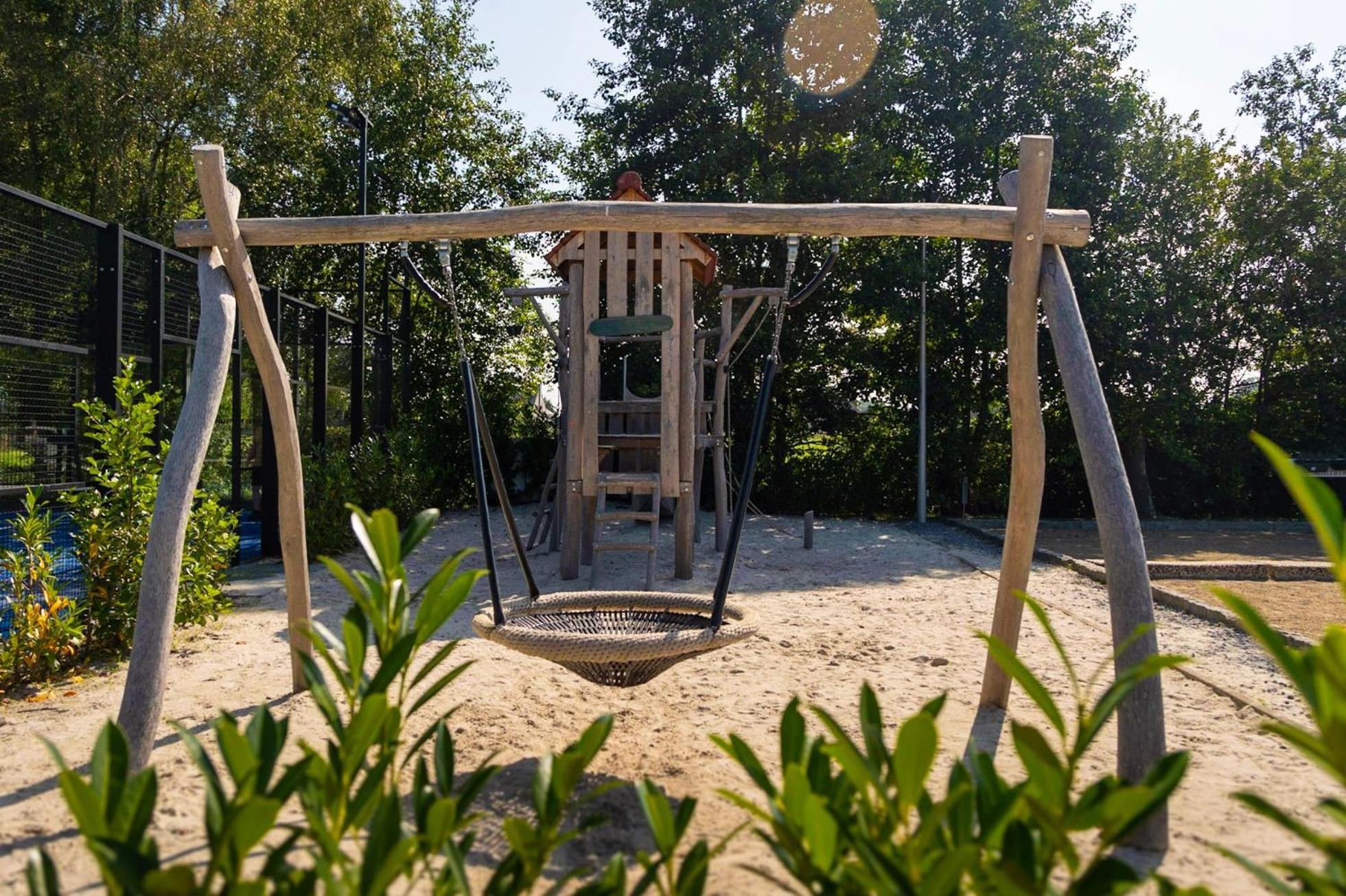 Hotel Glamping - 25 Min Roermond, Maasmechelen & Maastricht Kinrooi Exterior foto