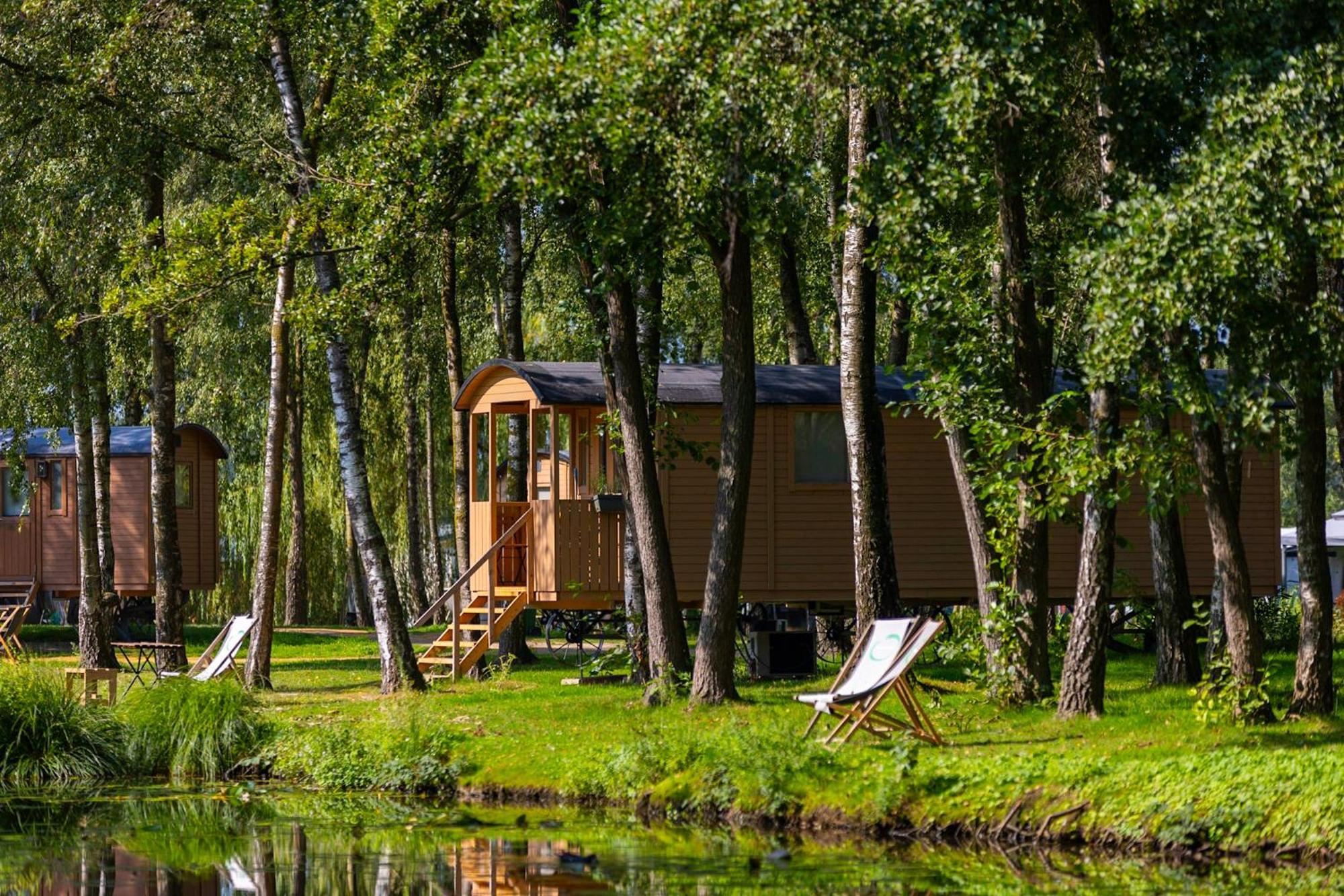 Hotel Glamping - 25 Min Roermond, Maasmechelen & Maastricht Kinrooi Exterior foto